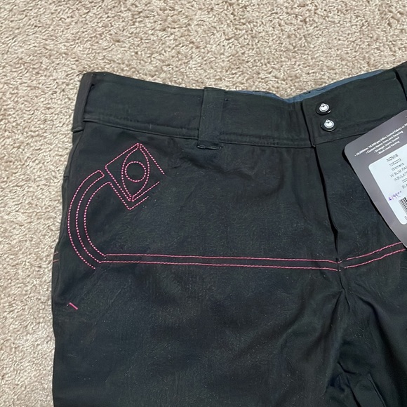 Nomis Women’s slim insulated snowboard pants Medium - Picture 4 of 6